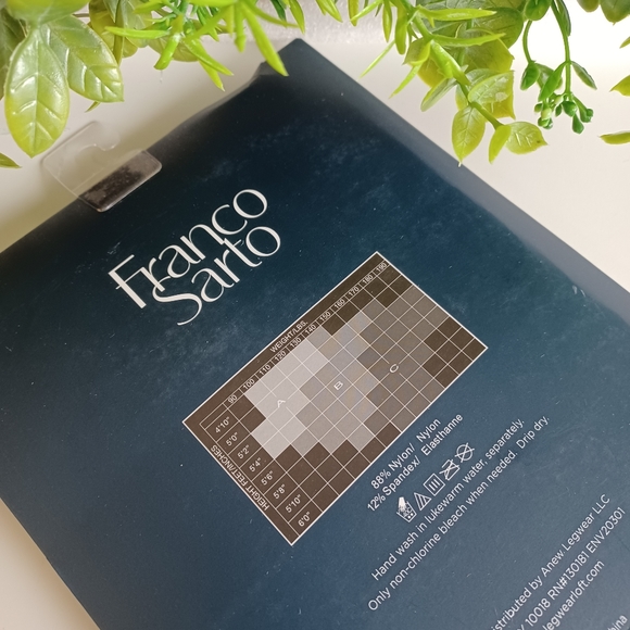 Franco Sarto Sheer Control Top Pantyhose - Picture 3 of 4